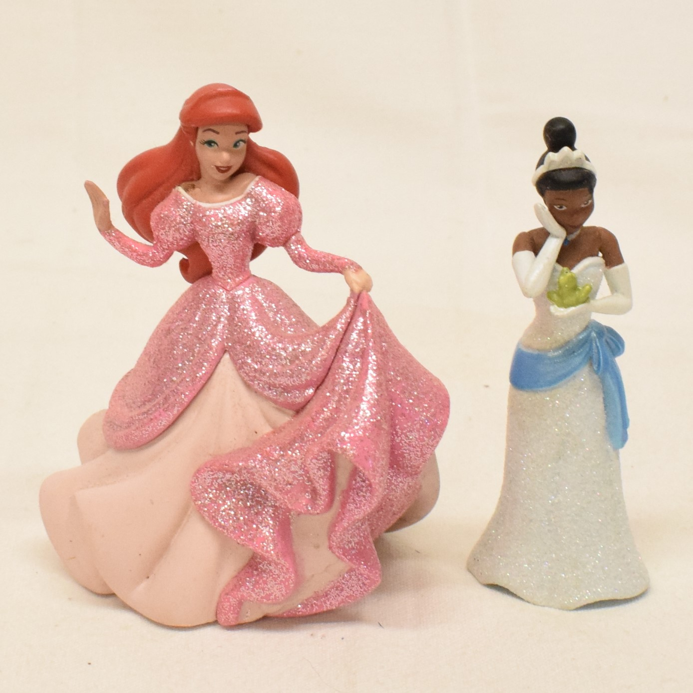 Lot de six figurines 9,5 cm princesses Disney en robes à paillettes État correct - Vue 2 - 